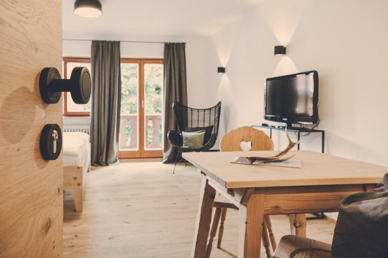 טגרנסה Der Lederer Hof - Boutique Apartments מראה חיצוני תמונה
