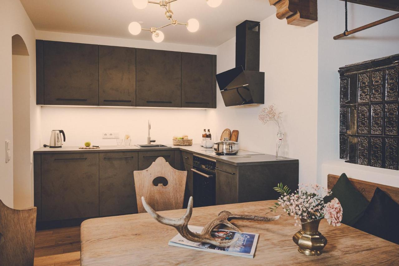 טגרנסה Der Lederer Hof - Boutique Apartments מראה חיצוני תמונה